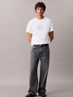 Baggy jeans