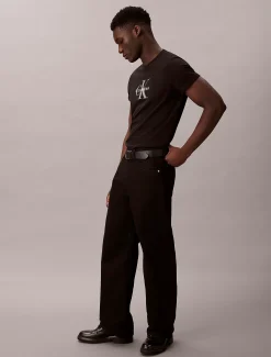 Baggy jeans