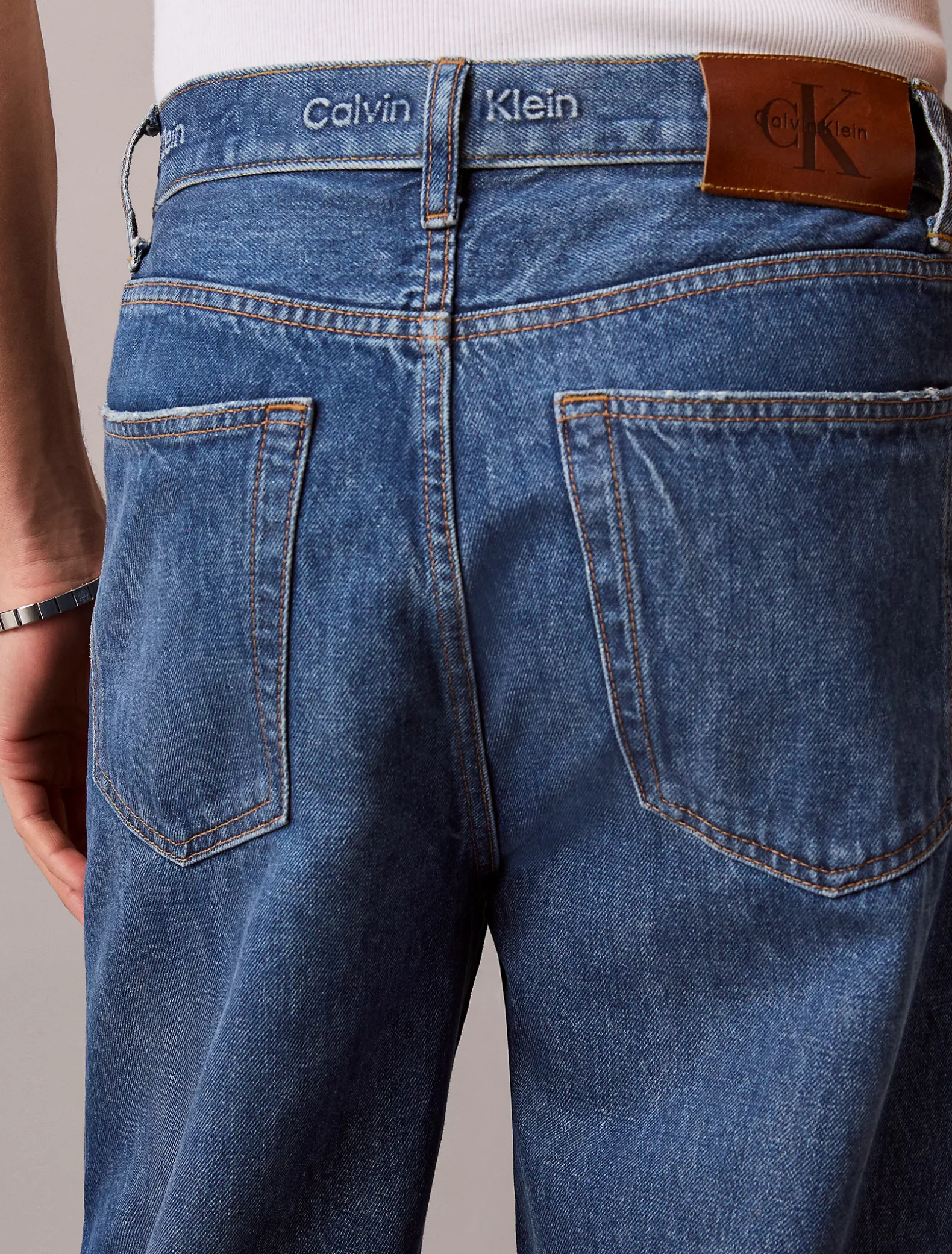 Baggy jeans
