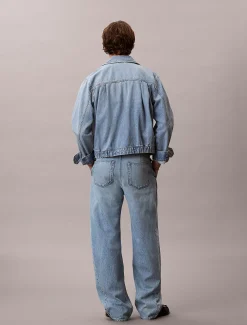 Barrel jeans