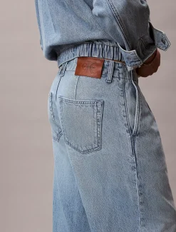 Barrel jeans