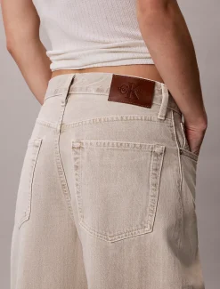 Barrel Leg Jeans