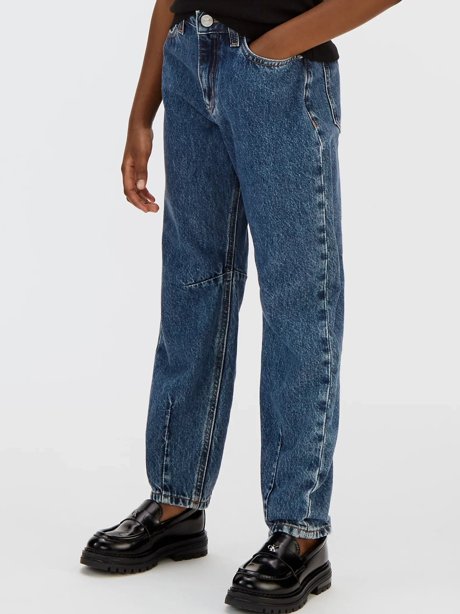 Barrel Leg Jeans