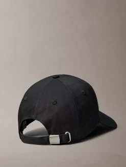 Baseballpet met geborduurd monogram
