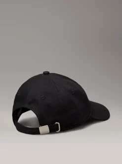 Baseballpet met geborduurd monogram