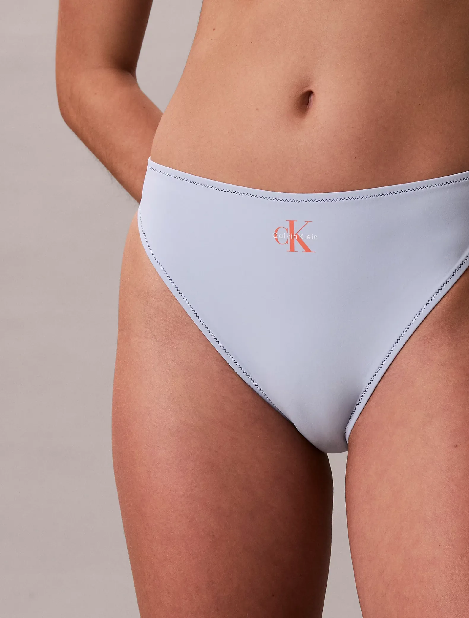 Bikinibroekje met hoge uitsnijding - CK Monogram