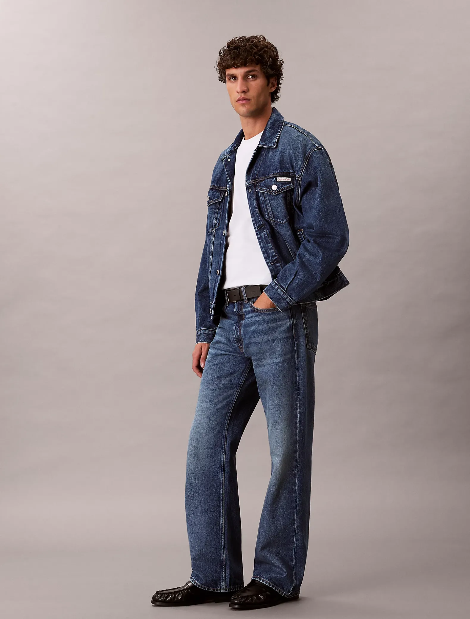 Bootcut fit jeans