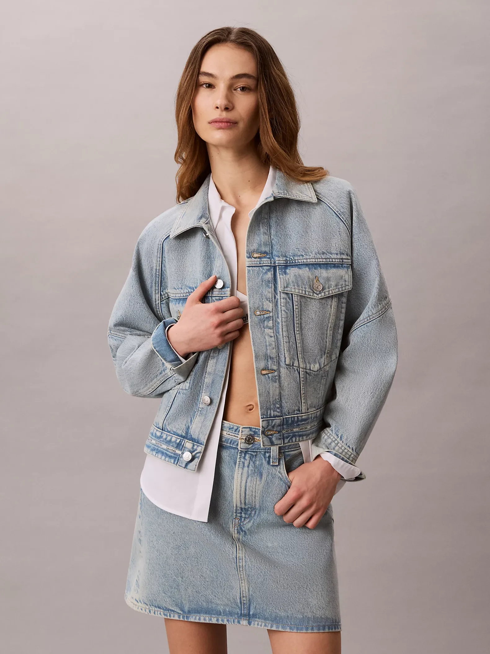 Boxy denimjack met logotape