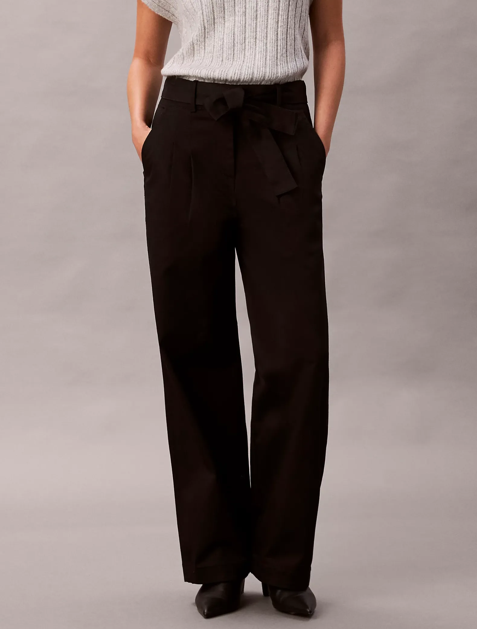 Broek van twillkatoen met riem