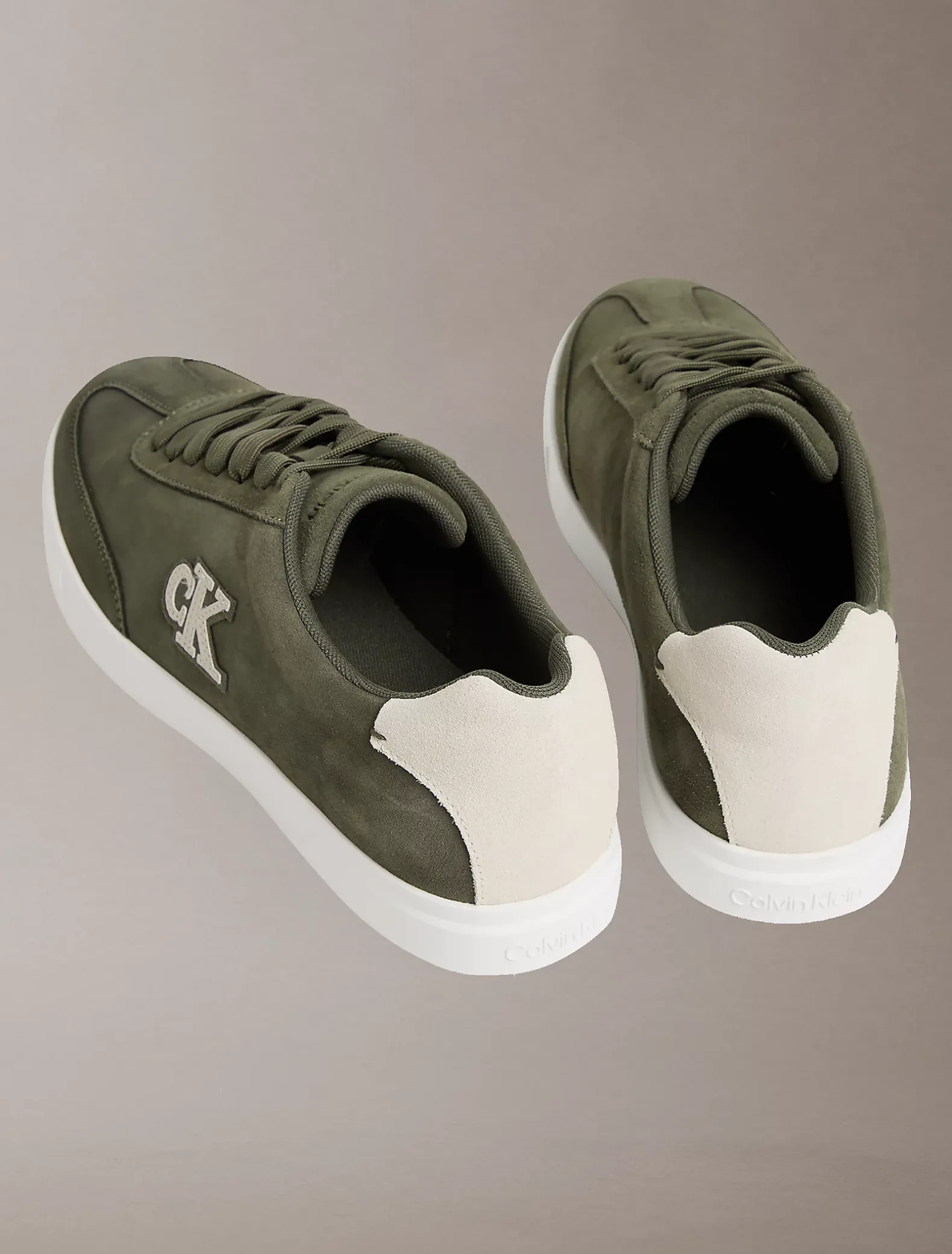 Brooke - Suède sneakers met Signature logo