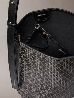 Bucket bag met all-over embleemlogo