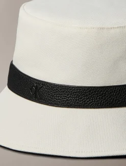 Canvas bucket hat