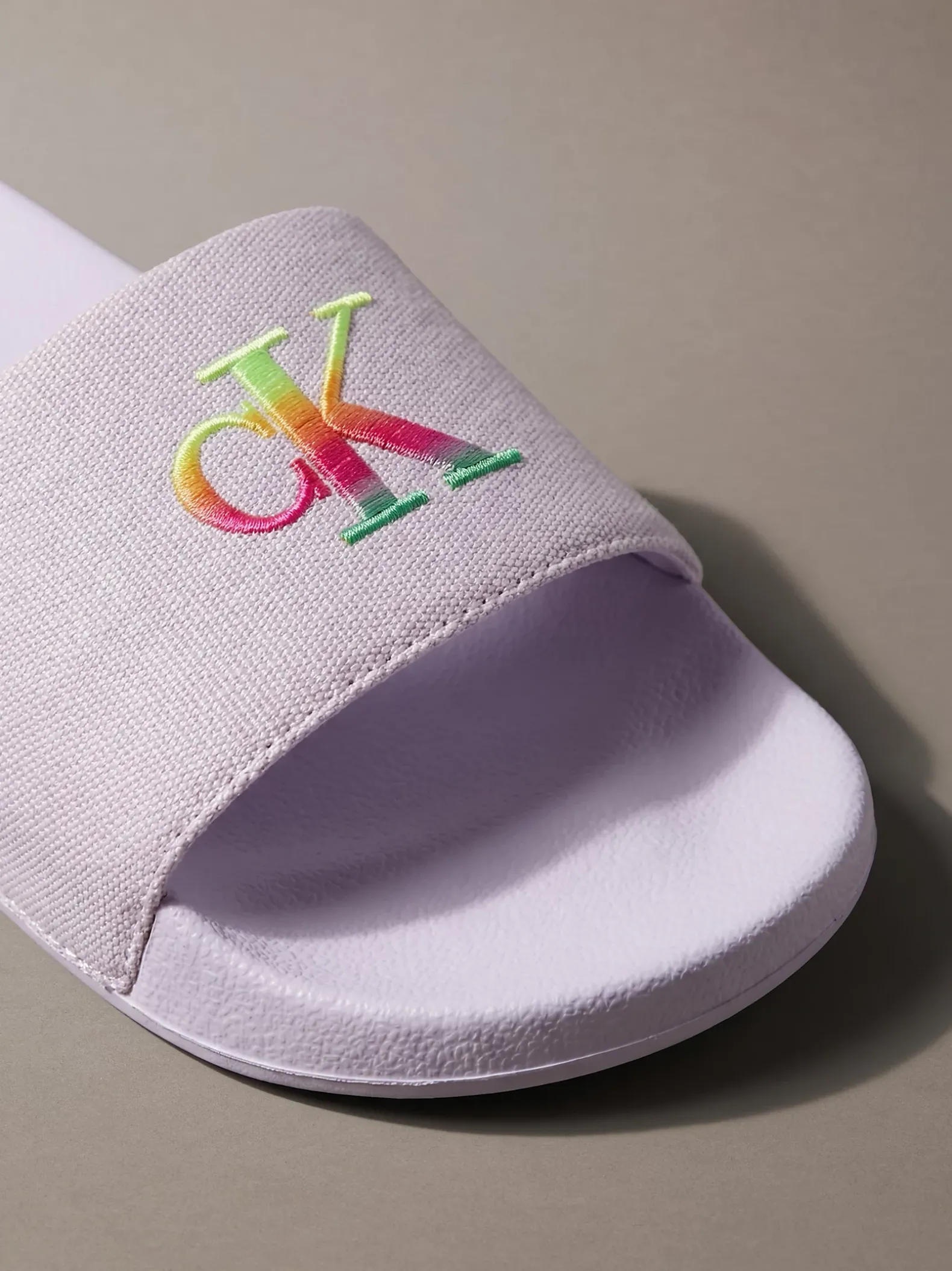 Canvas voorgevormde sliders met logo - Pride