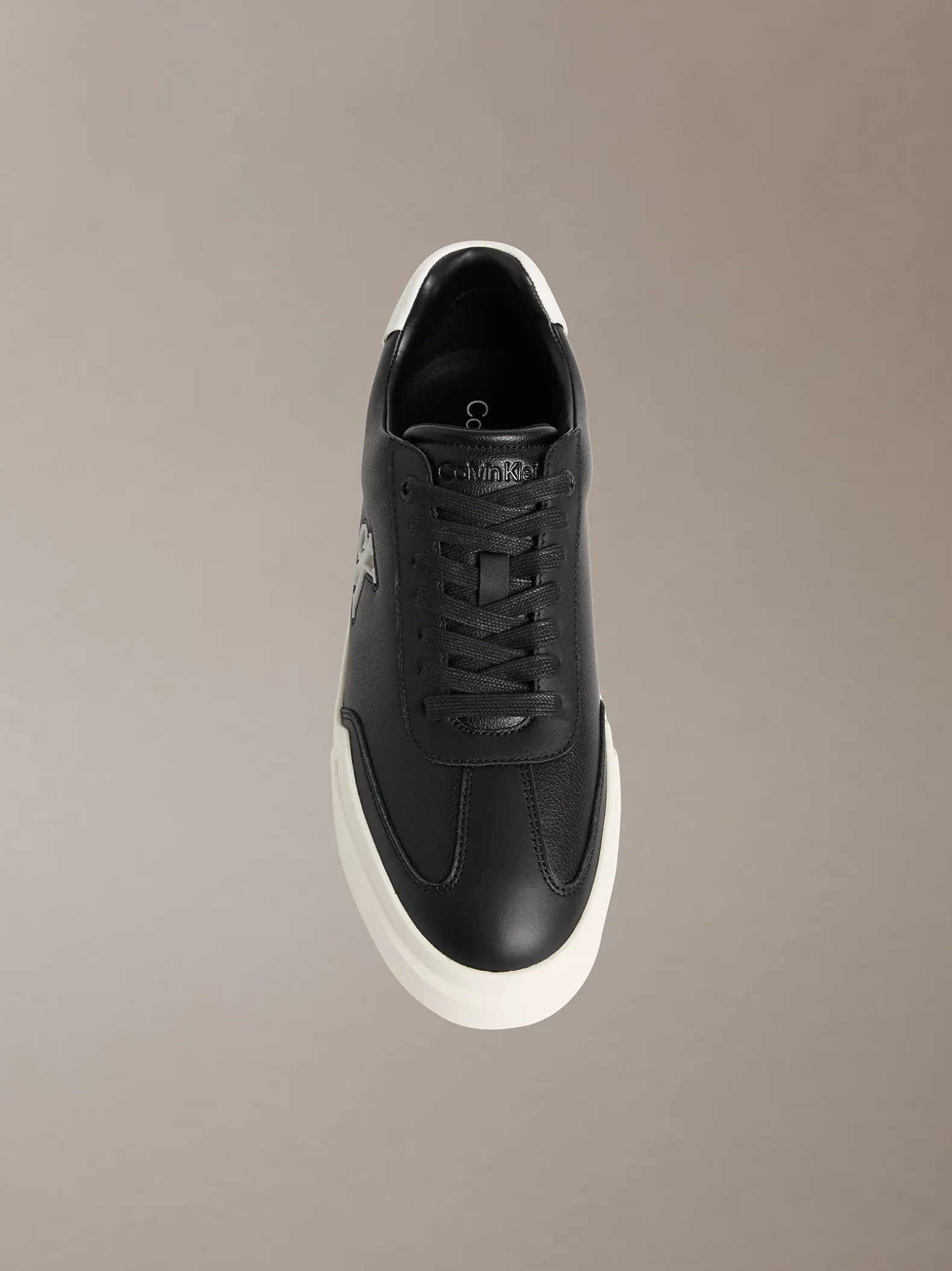 CK Avenue - leren sneakers met logo in reliëf