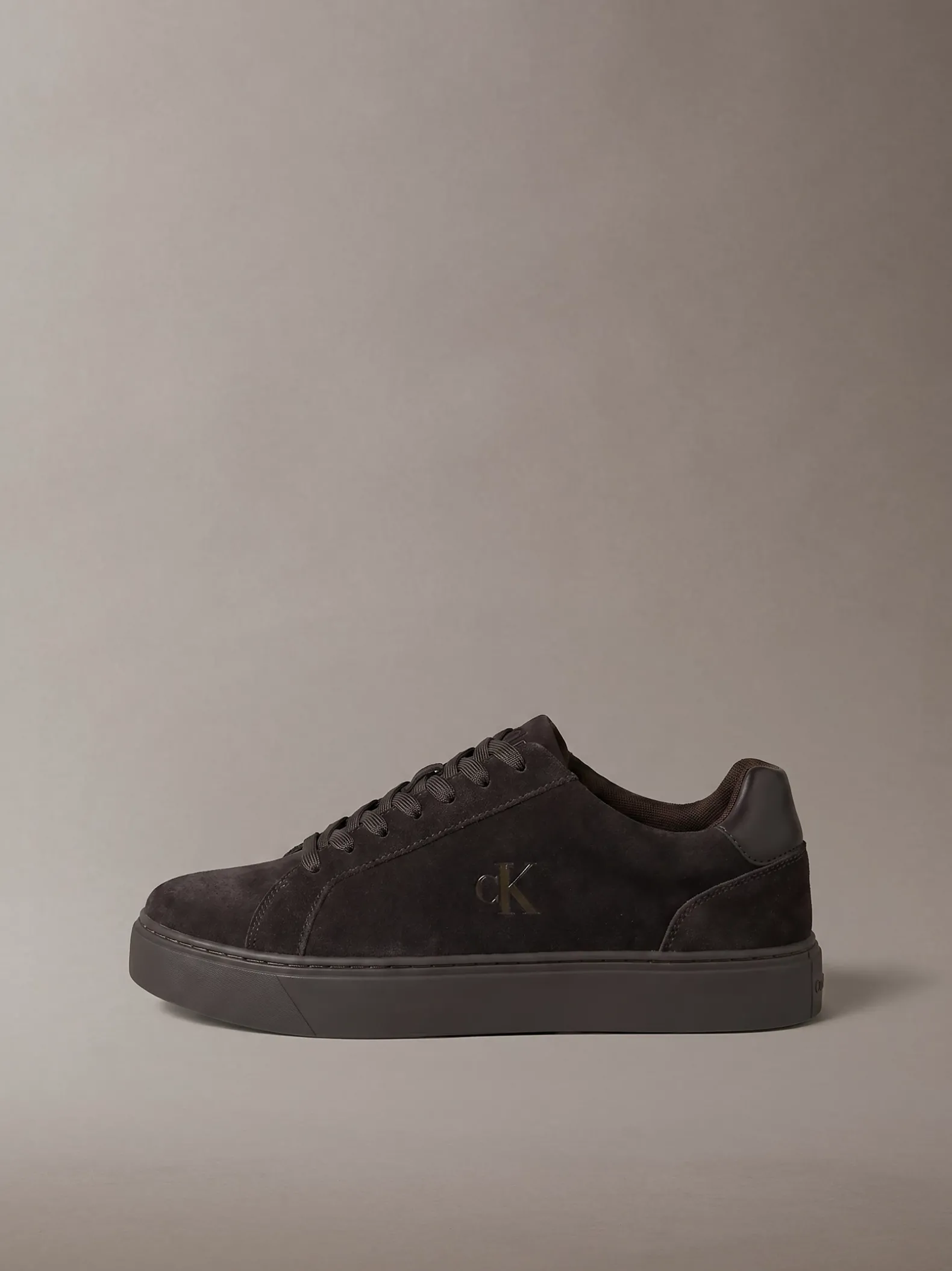CK Baseline - Signature suède sneakers met logo