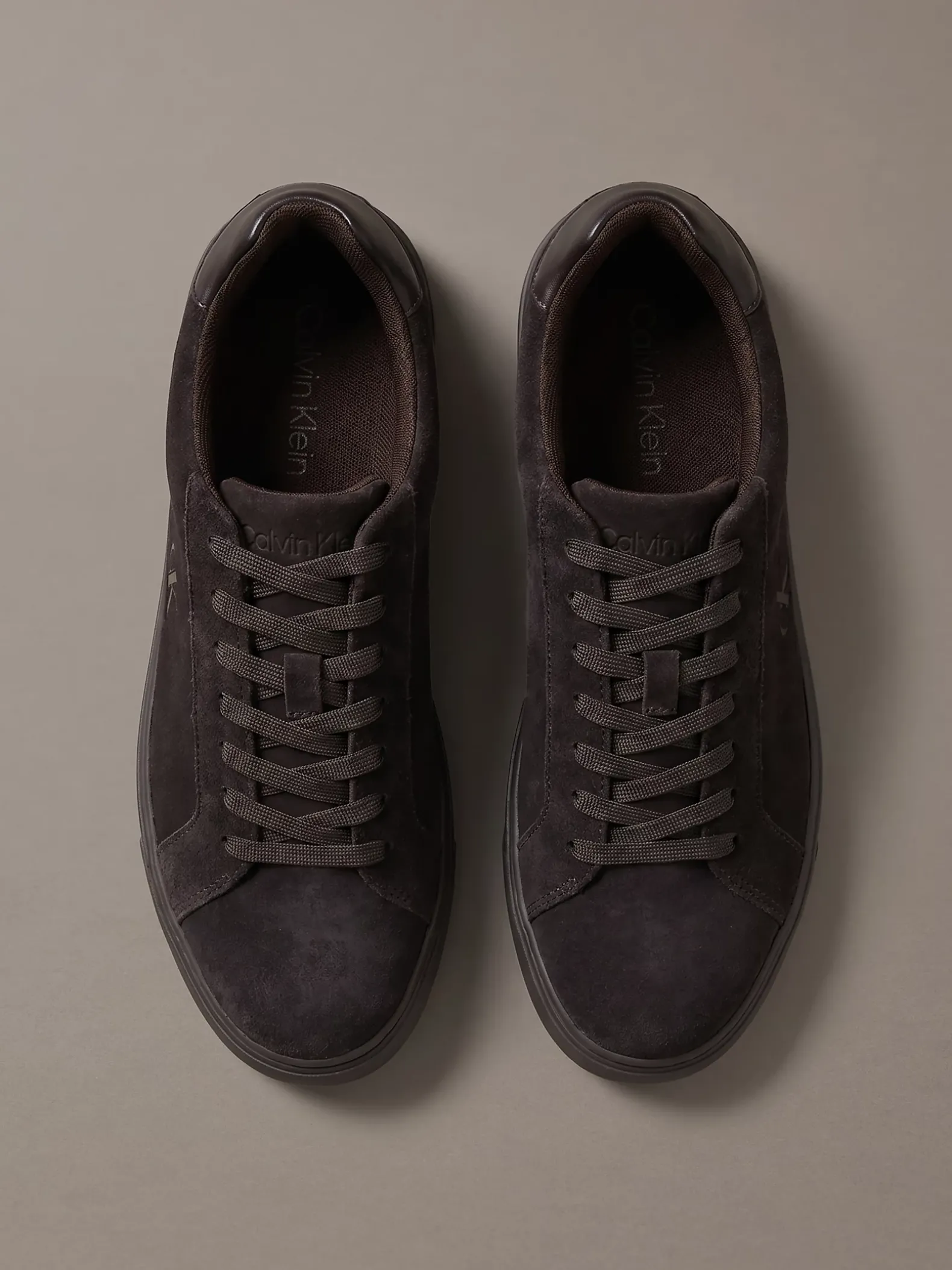 CK Baseline - Signature suède sneakers met logo