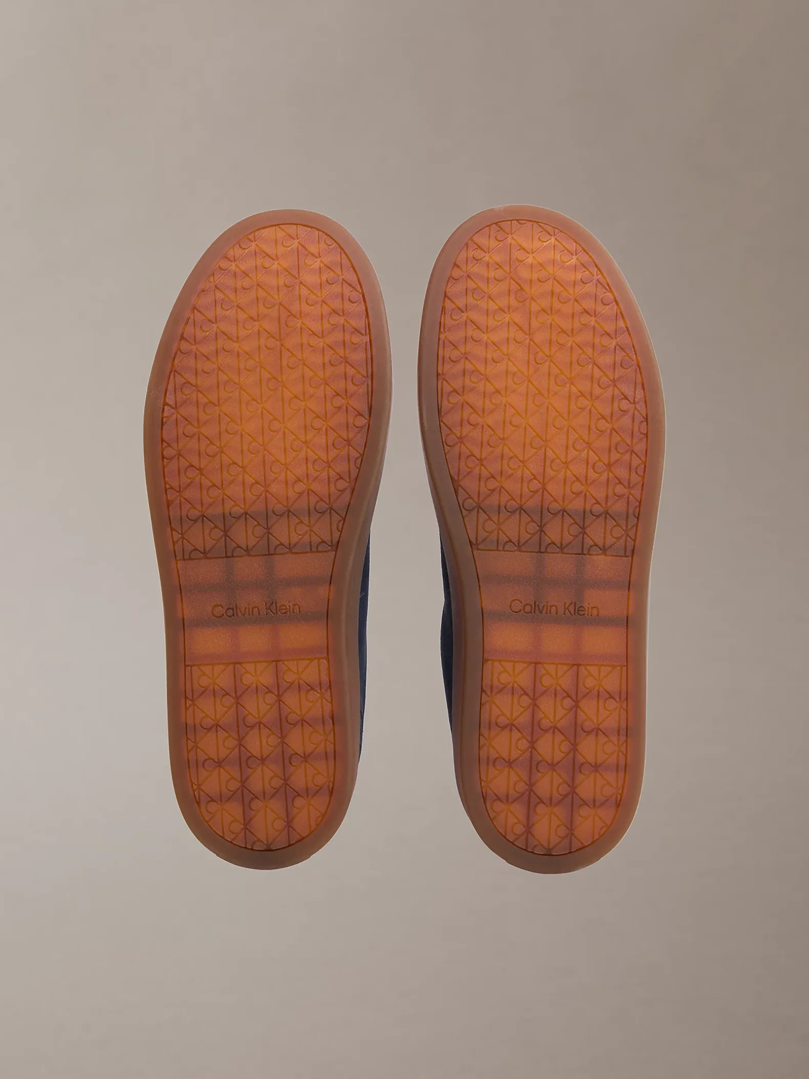 CK Baseline - Signature suède sneakers met logo
