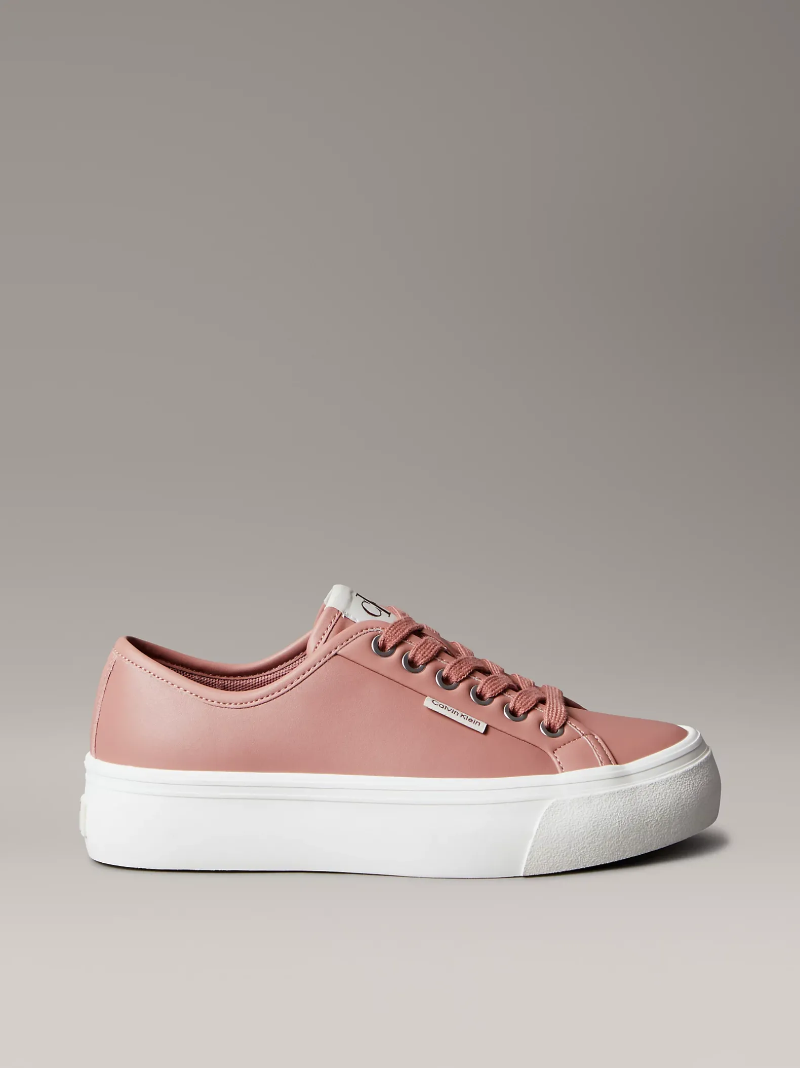 Comfortabele leren plateausneakers