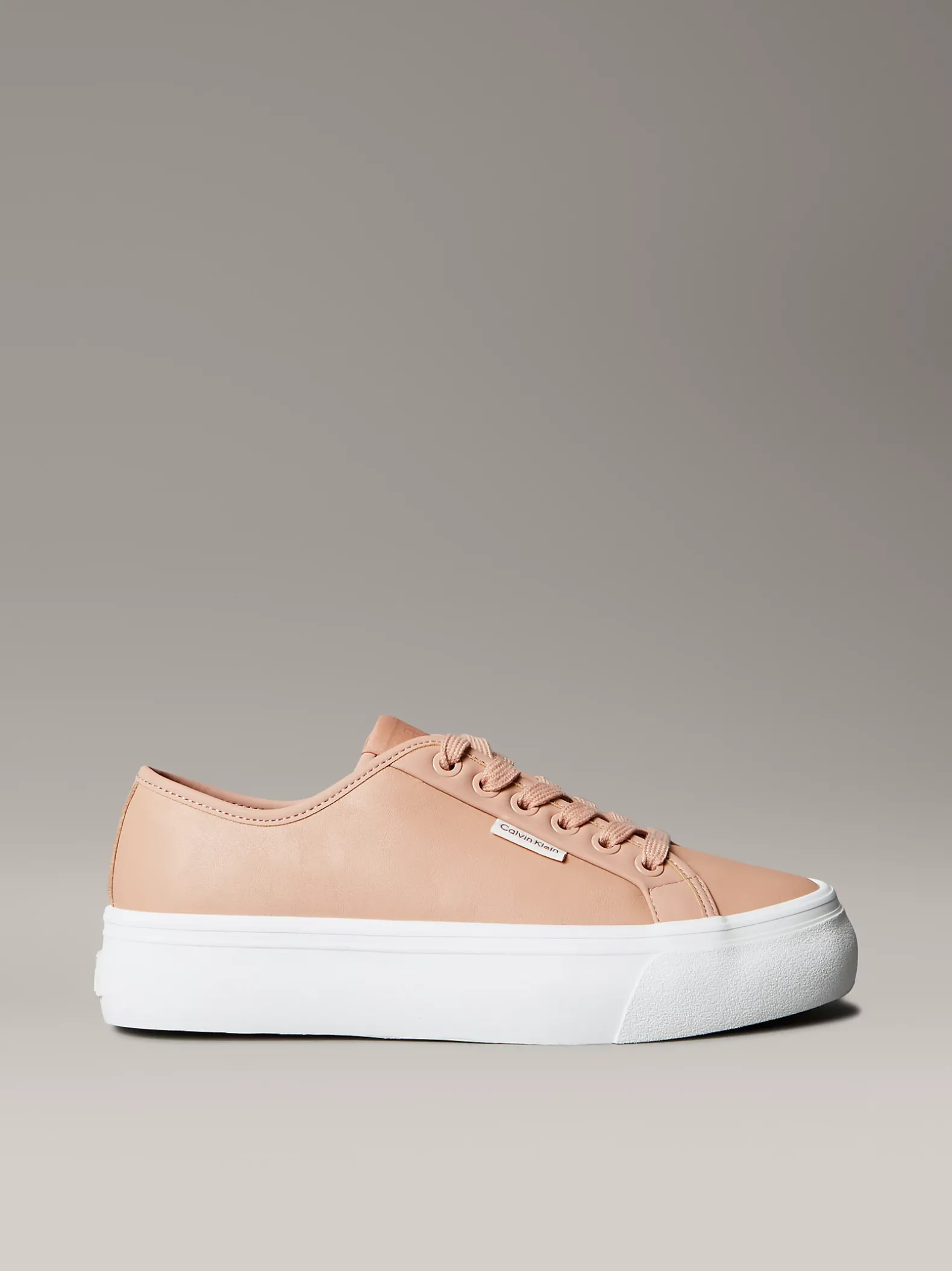 Comfortabele leren plateausneakers