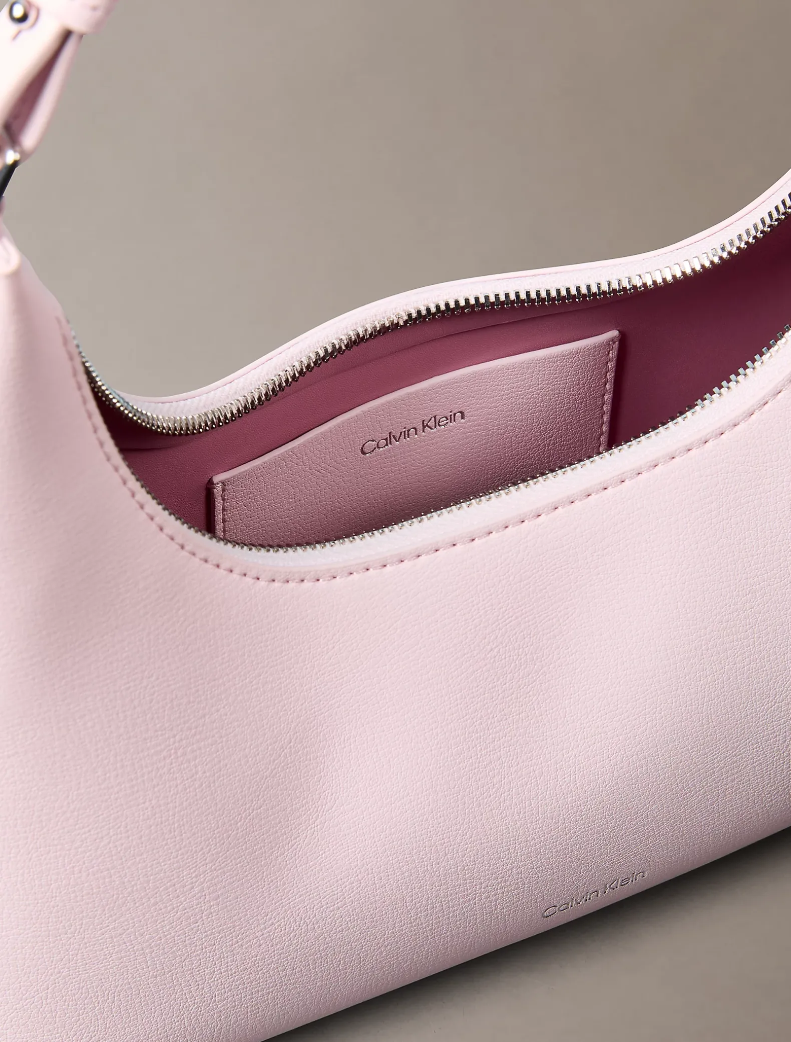 Convertible schoudertas met folielogo