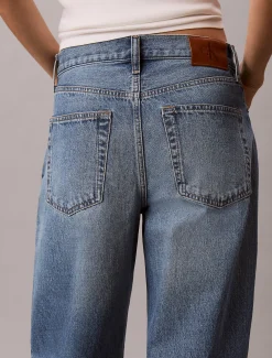 Cropped Barrel Jeans