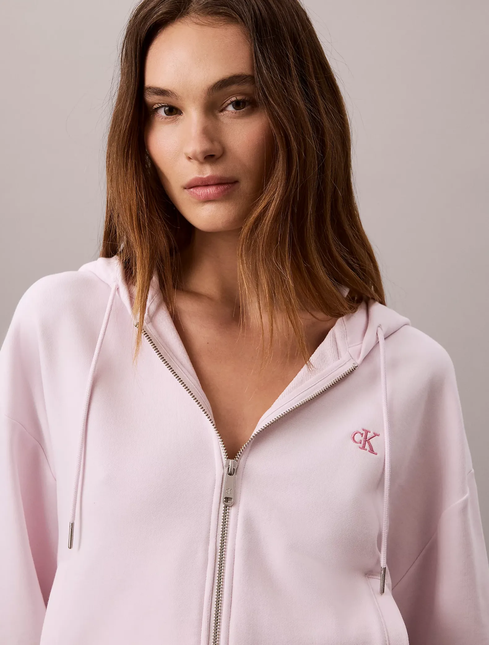 Cropped hoodie met monogram en rits