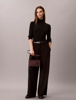 Crossbody tas met monogram in reliëf