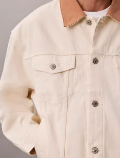 Denim 90s jack met contrasterende kraag