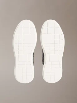 Duurzame grove sneakers met logo en tractie