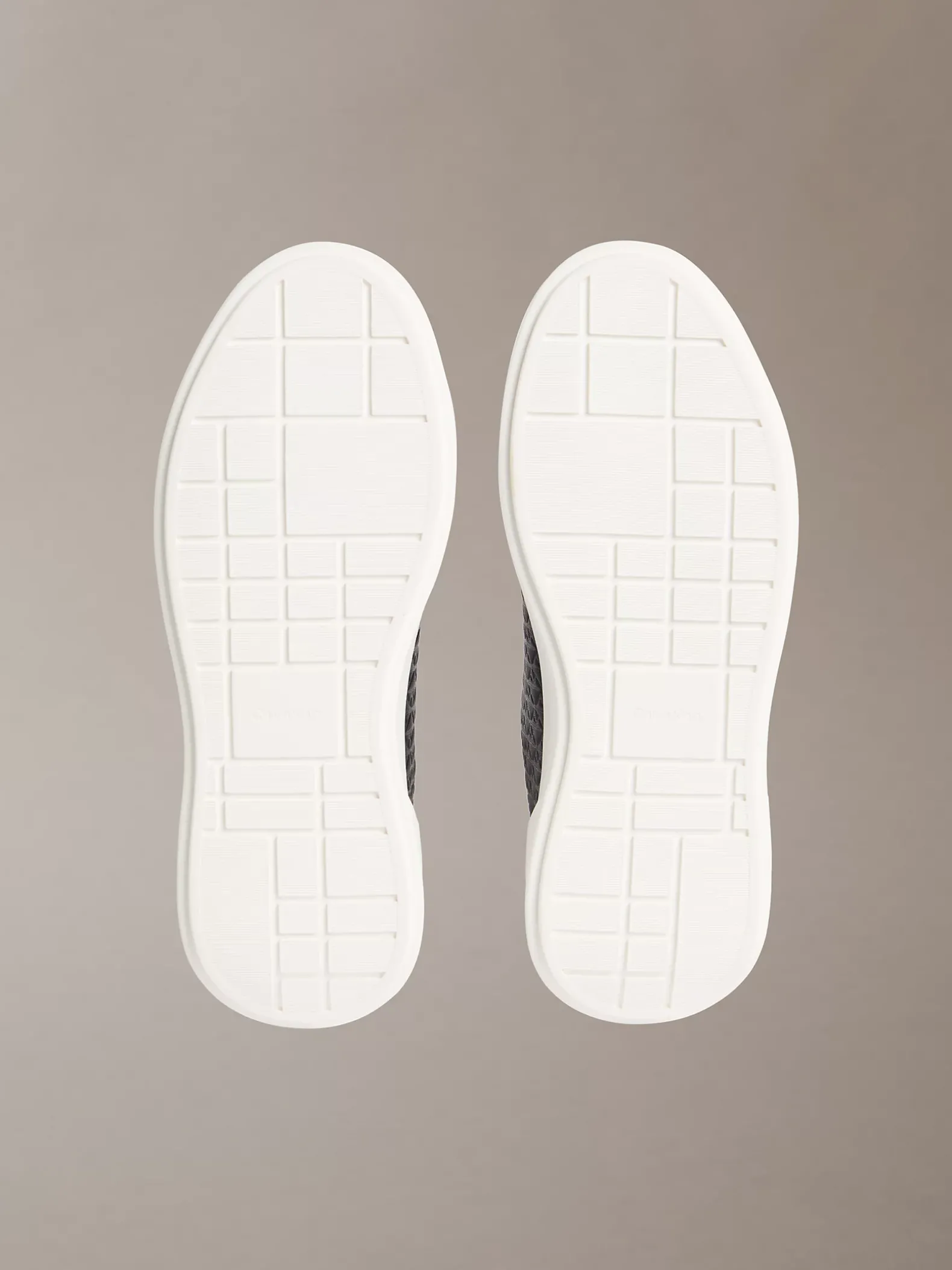Duurzame grove sneakers met logo en tractie