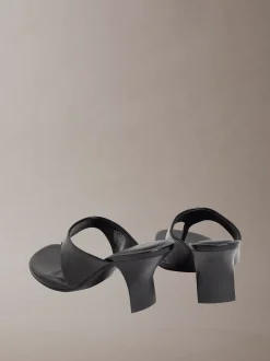 Elisa - Leren sandalen met kitten heel