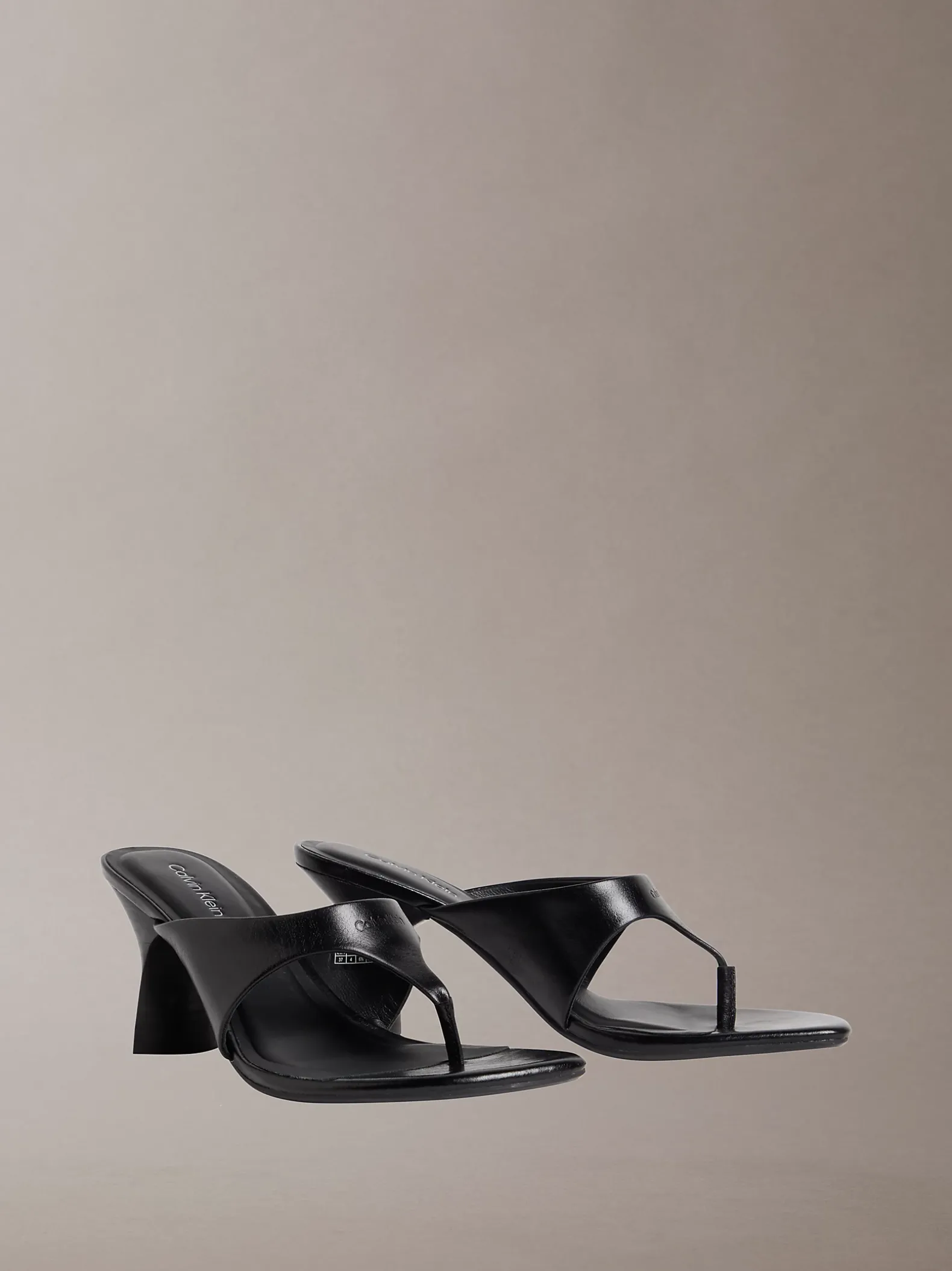 Elisa - Leren sandalen met kitten heel