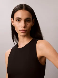 Fit en flare mouwloze halflange jurk