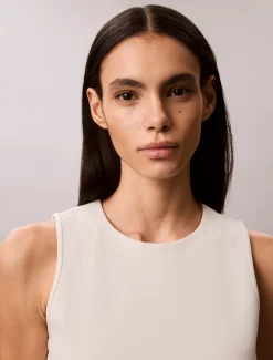 Fit en flare mouwloze halflange jurk