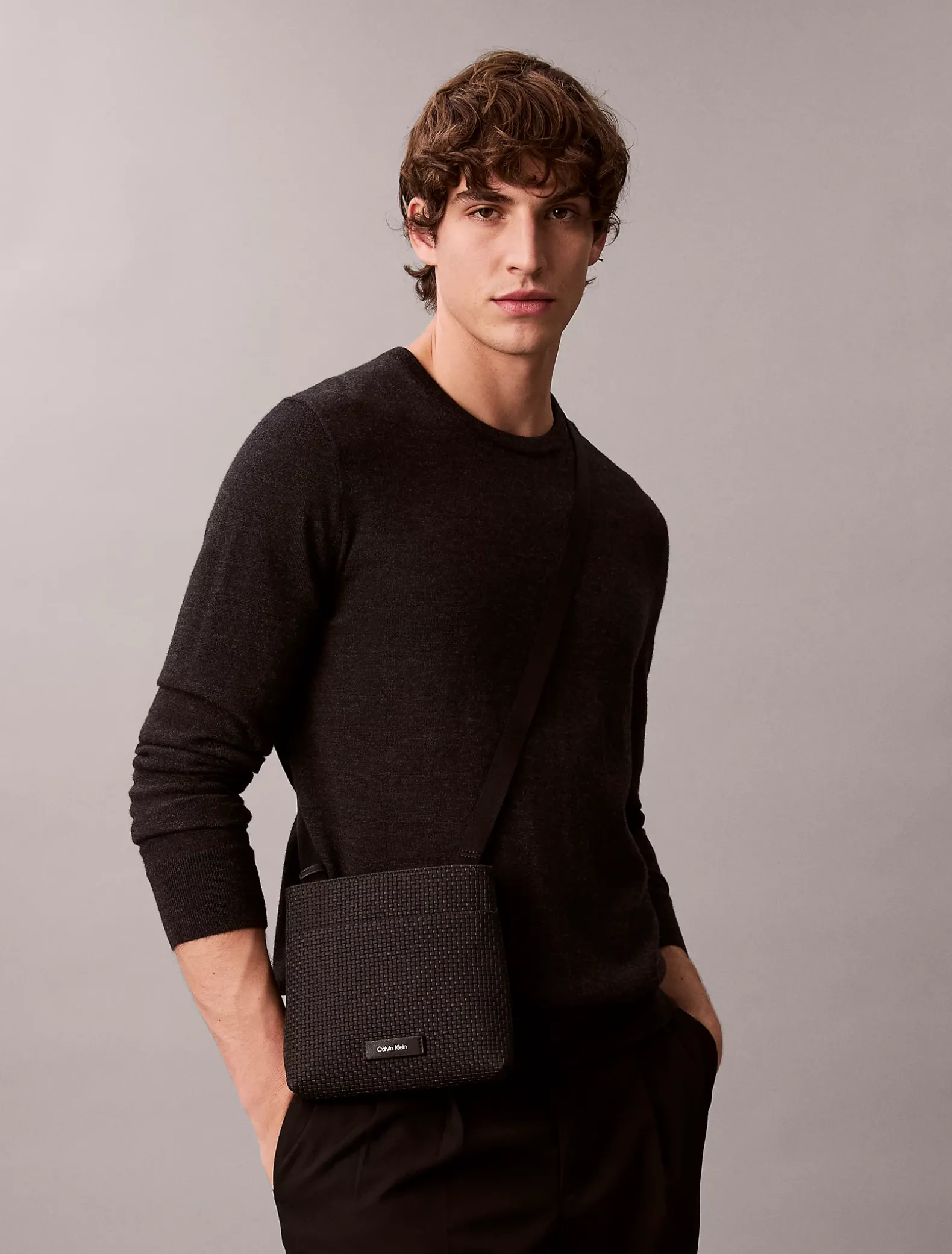 Flat pack met logo embleem in reliëf
