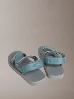 Geweven en verstelbare sandalen