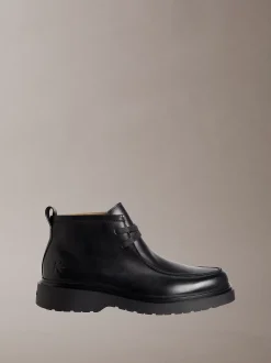 Gladleren veterschoenen met grove zool