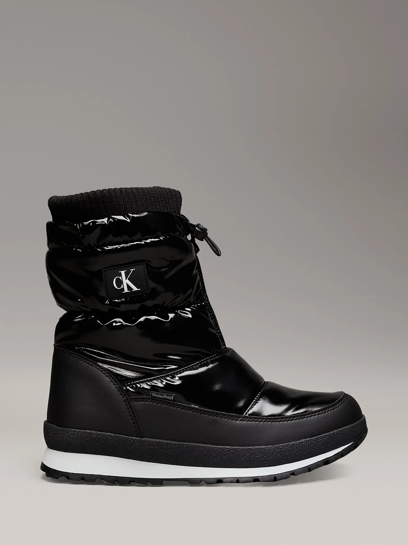 Glanzende snowboots