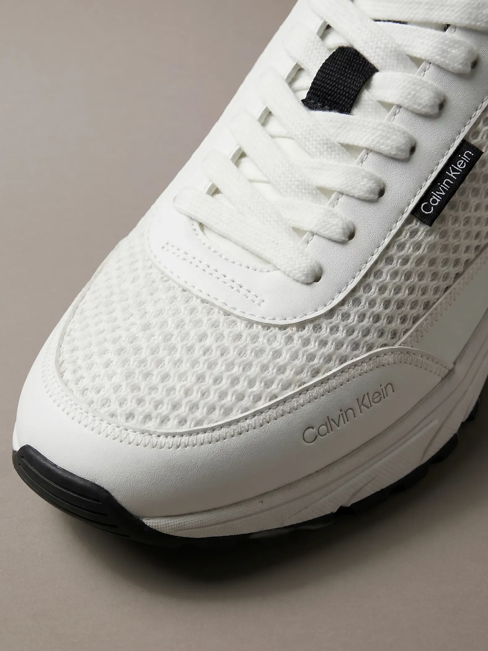 Hardloopschoenen van gebreid mesh
