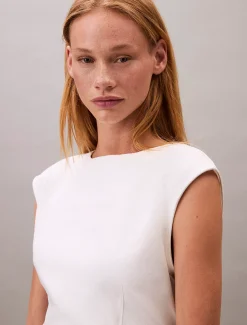 Jurk met open rug en kapmouwen