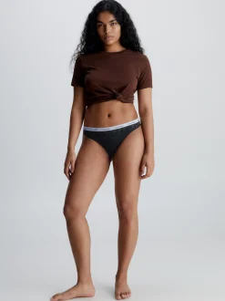 Kanten string met hoge beenuitsnijding - Calvin Klein Modern Lace
