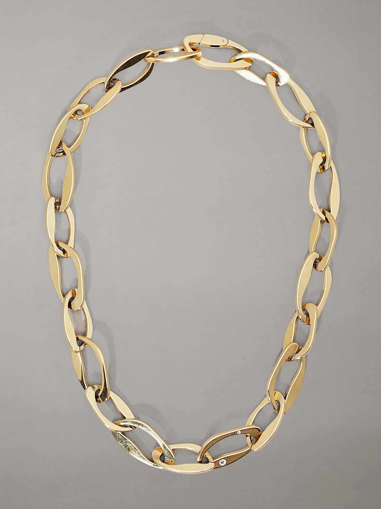 Ketting met organische vorm