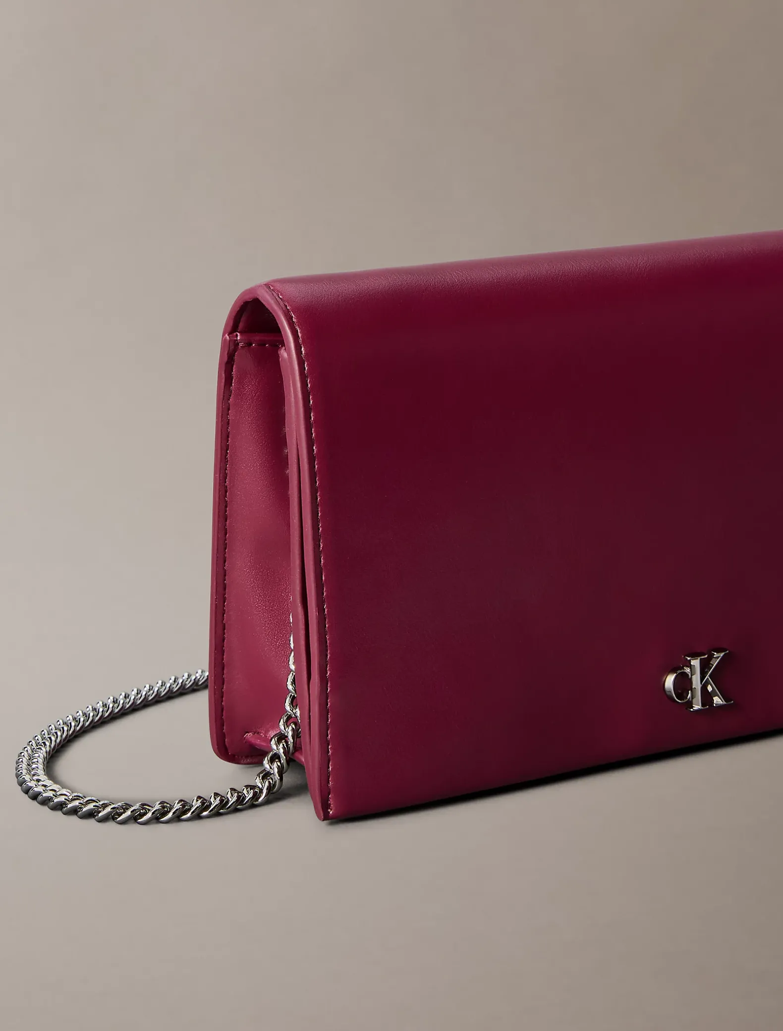 Kettingportemonnee met monogram