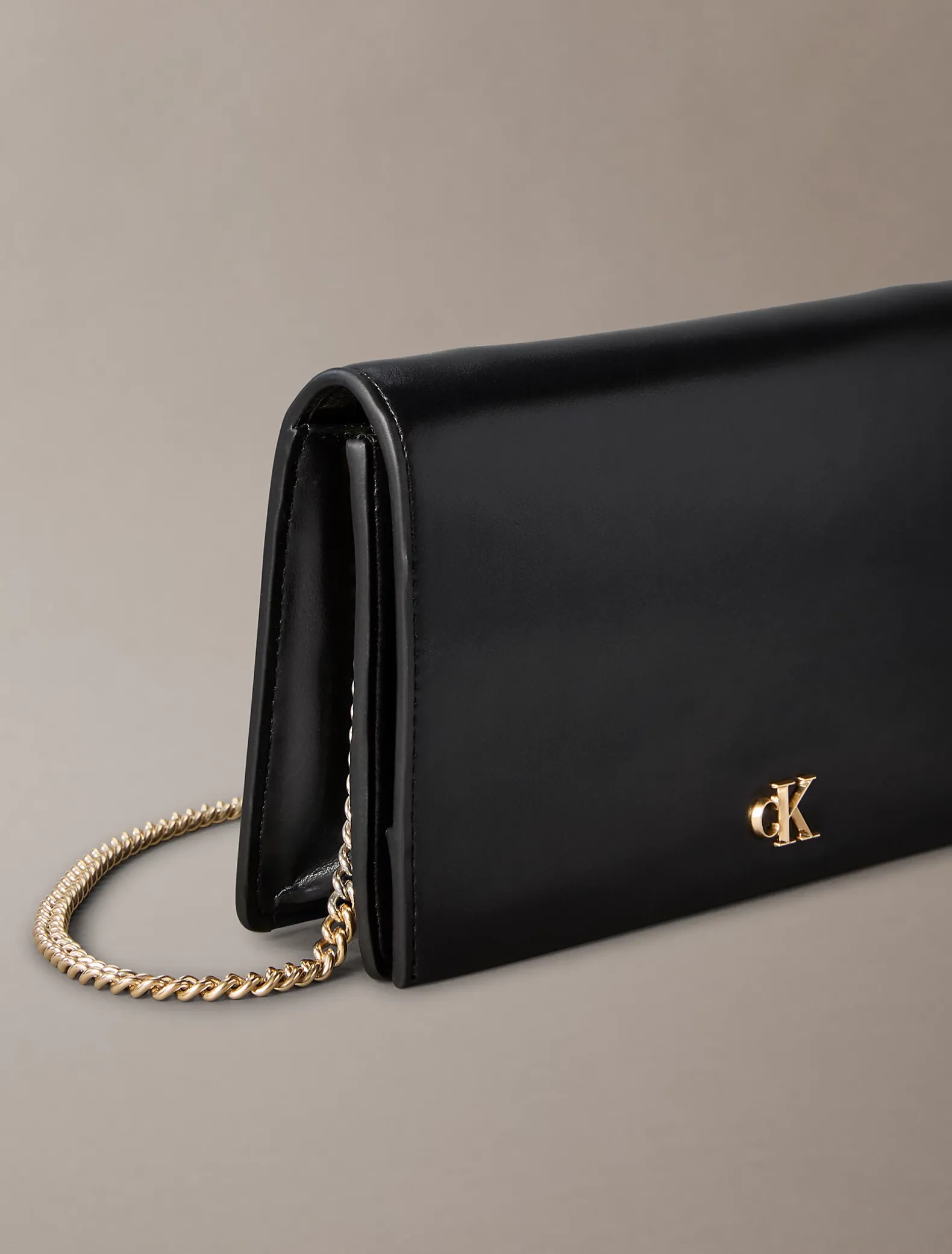 Kettingportemonnee met monogram