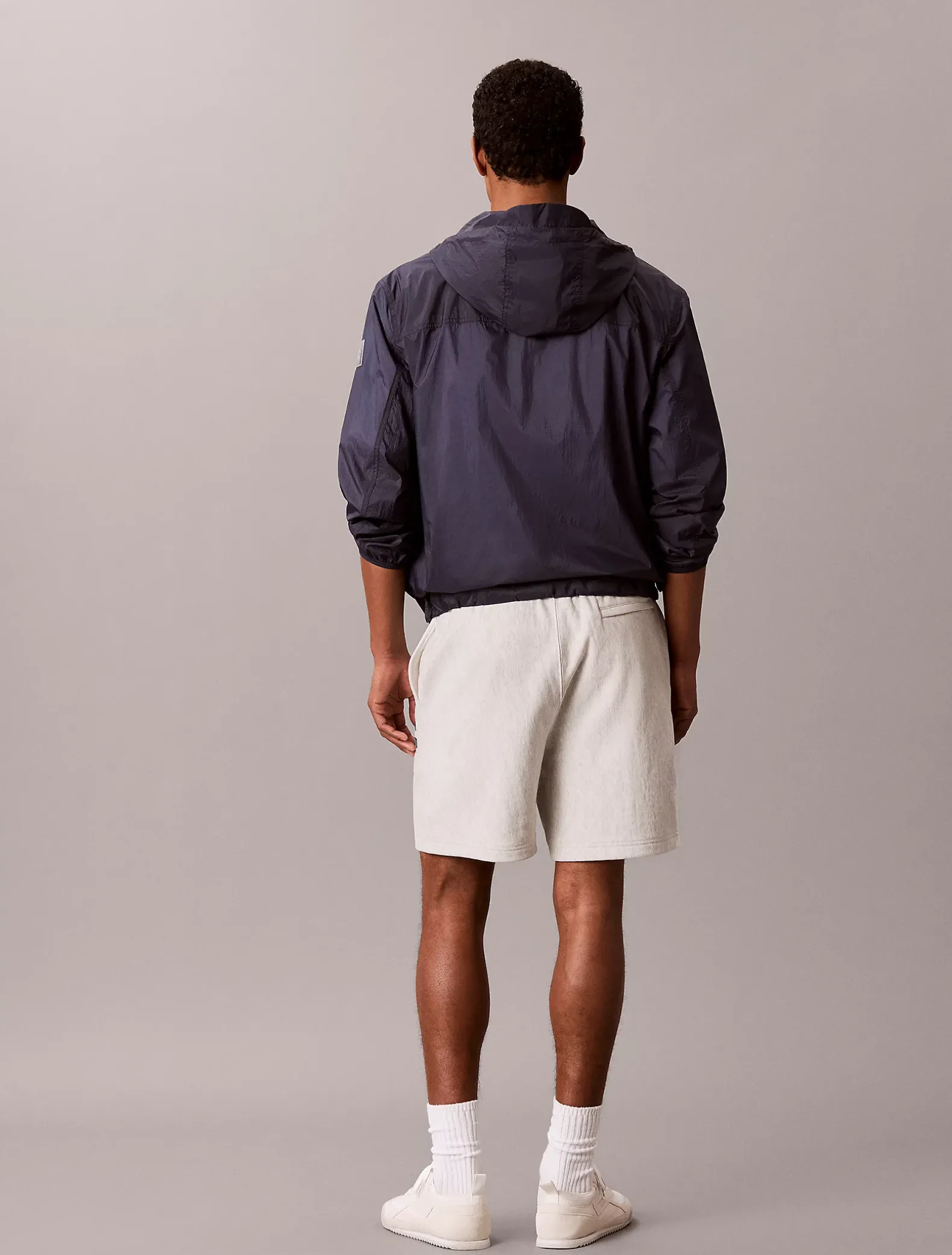 Korte joggingbroek met geborduurd logo