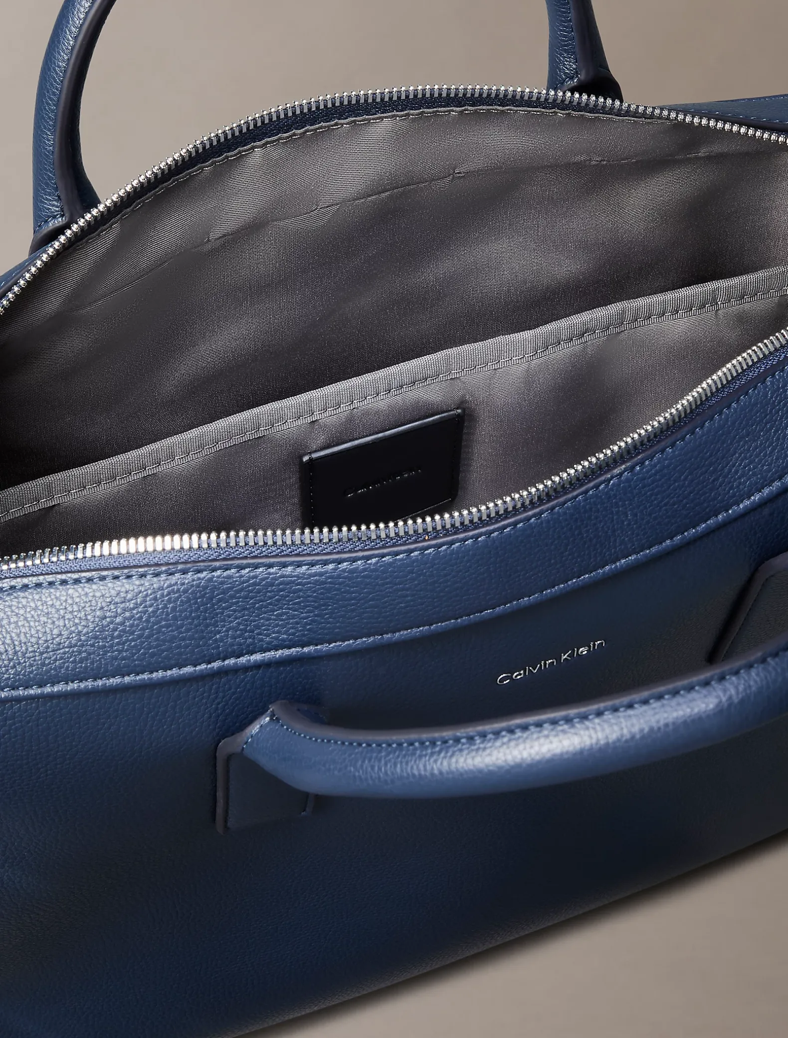 Laptoptas met micro-kiezelstructuur