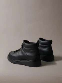 Lederen wandelschoenen met noppen