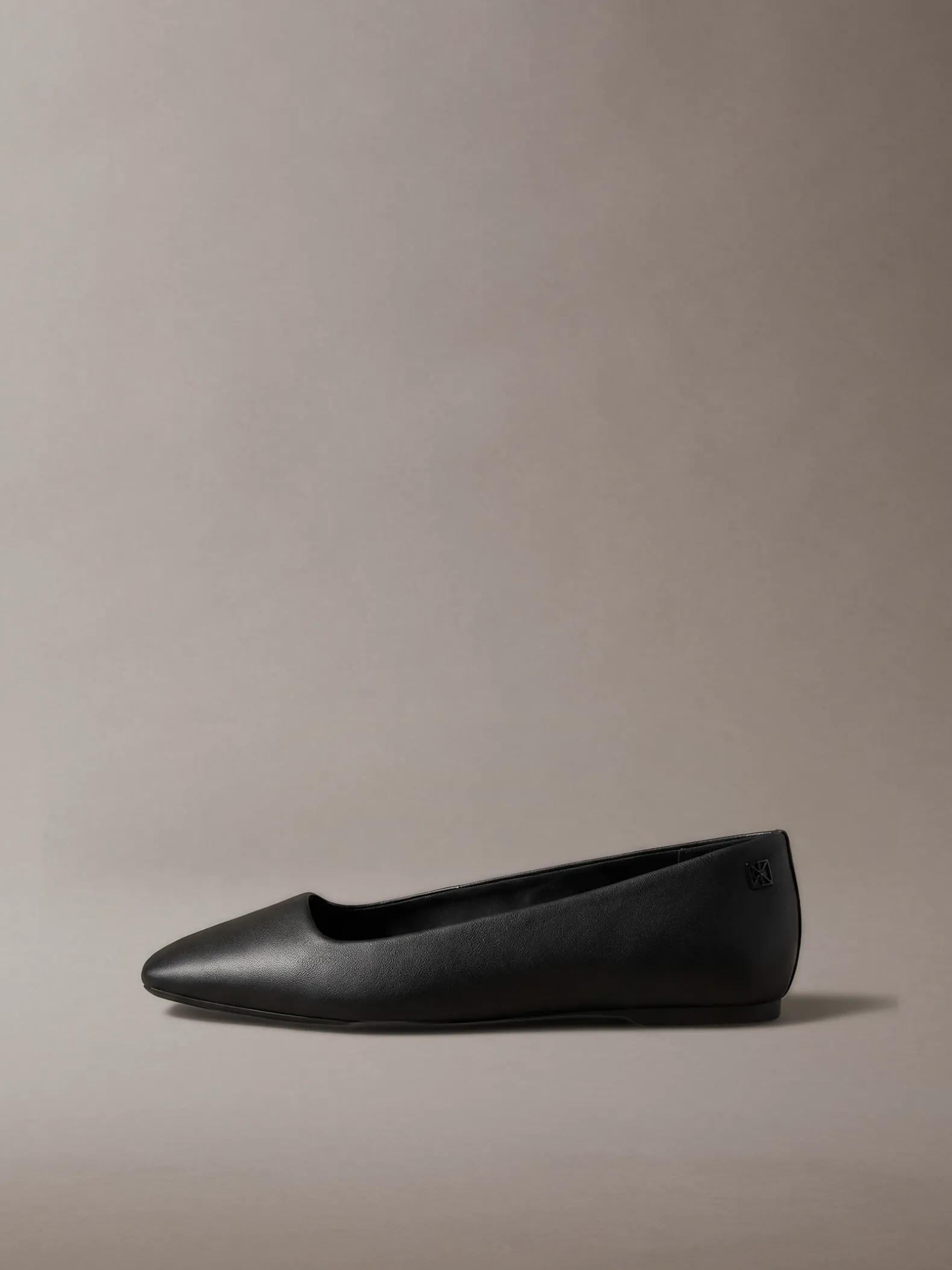 Leren ballerina's met vierkante neus