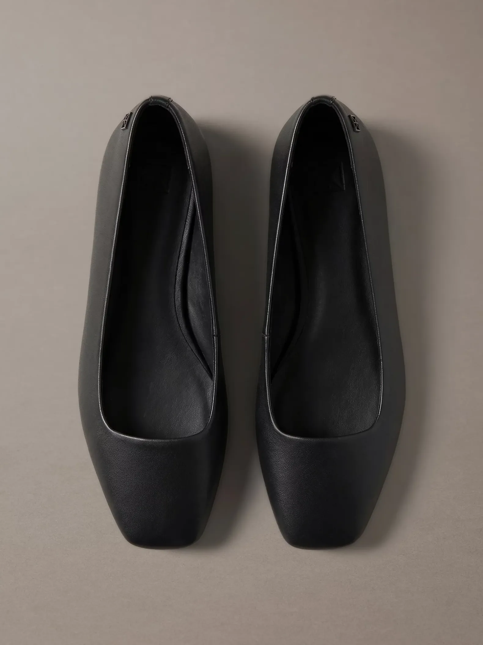Leren ballerina's met vierkante neus