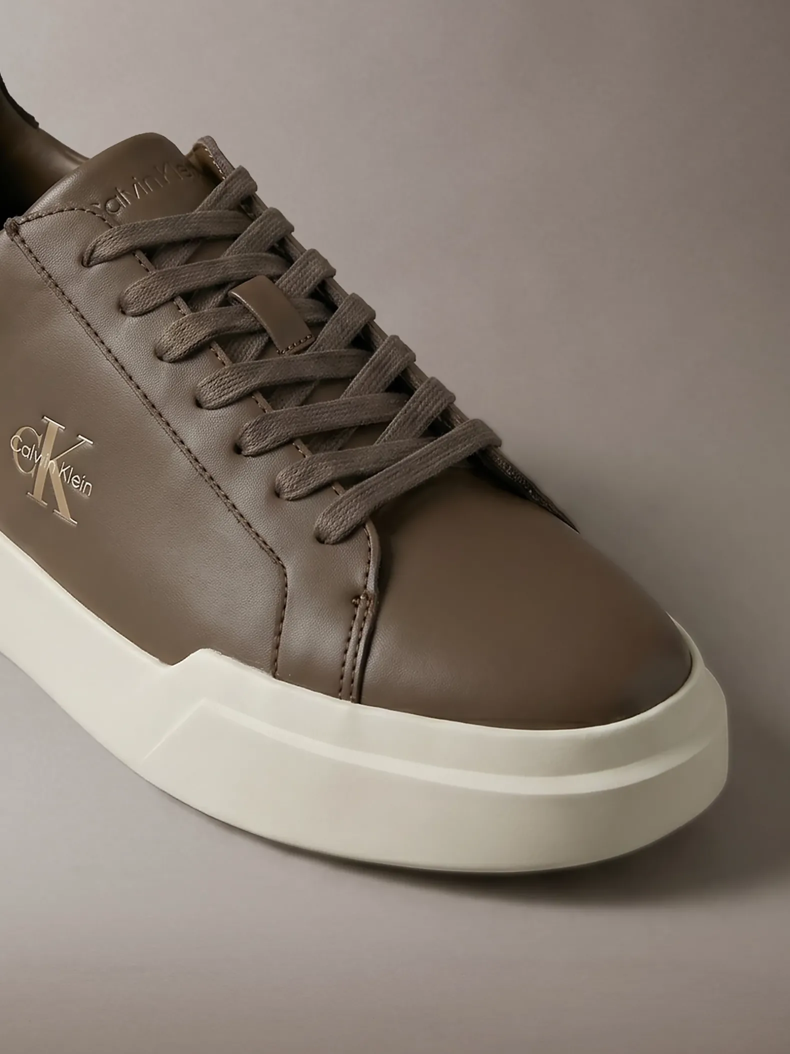 Leren duurzame chunky sneakers met grip
